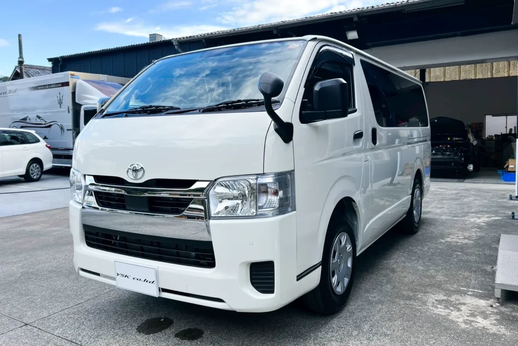 ハイエースバン