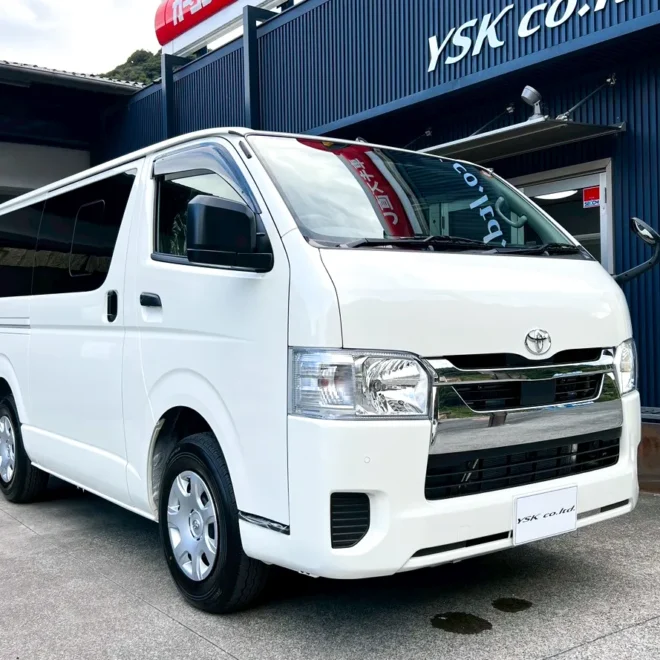 ハイエースバン