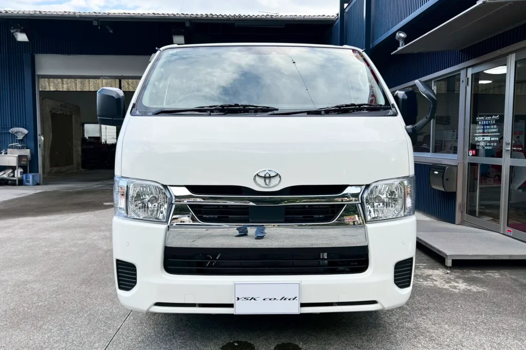 ハイエースバン